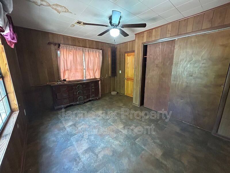 Apartment for rent at 311 June St, Eunice, LA 70535
