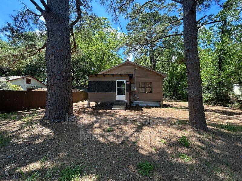 Apartment for rent at 311 June St, Eunice, LA 70535