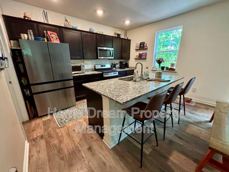 House for rent at 81 Pinewood Rd, Fredericksburg, VA 22405