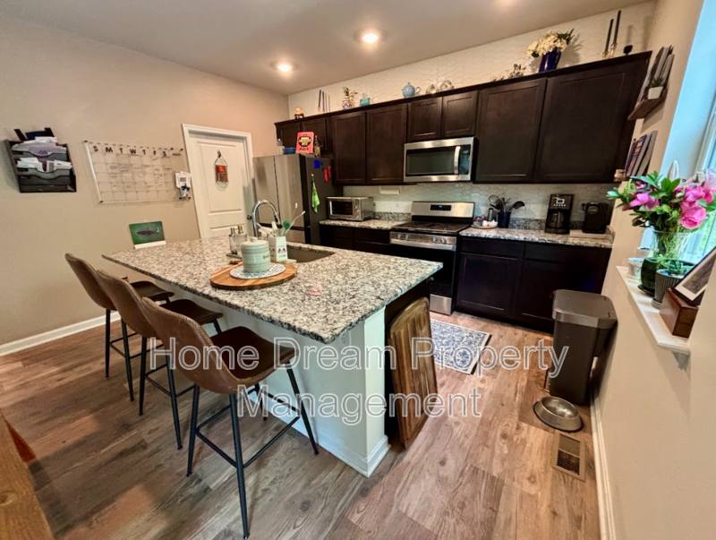 House for rent at 81 Pinewood Rd, Fredericksburg, VA 22405