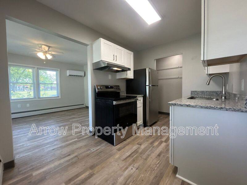 Apartment for rent at 407 H St #7, Hamburg, IA 51640