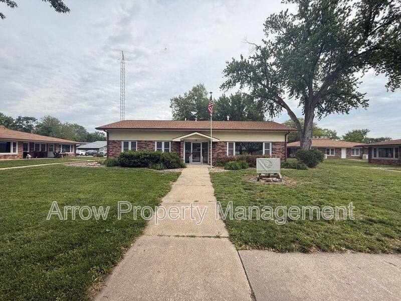 Apartment for rent at 407 H St #7, Hamburg, IA 51640