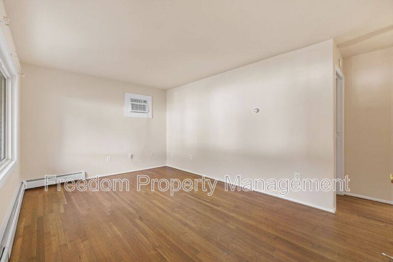 House for rent at 14309 Fairmont Court, Woodbridge, VA 22193