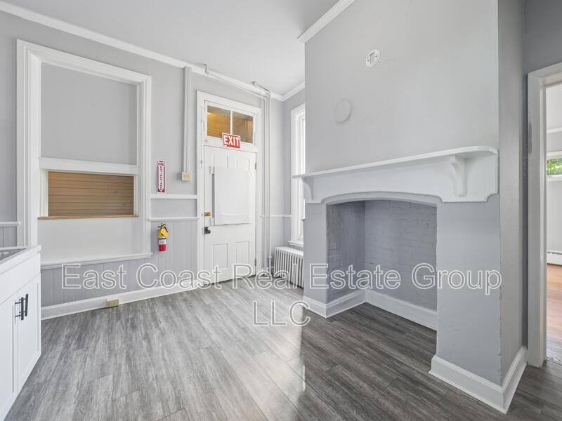 Apartment for rent at 323 N Potomac St #1, Hagerstown, MD 21740