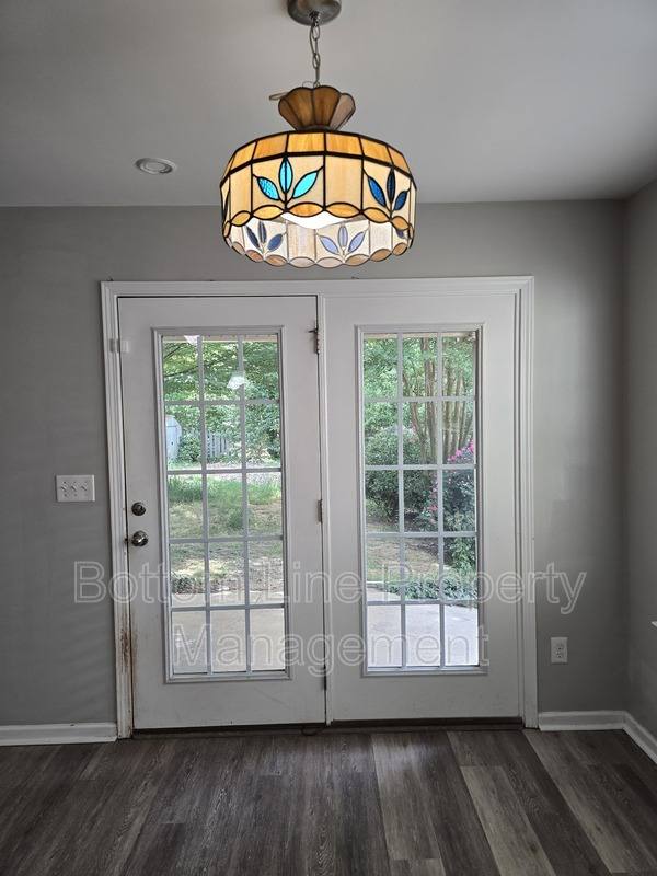 House for rent at 3850 Fircrest Dr, Charlotte, NC 28217