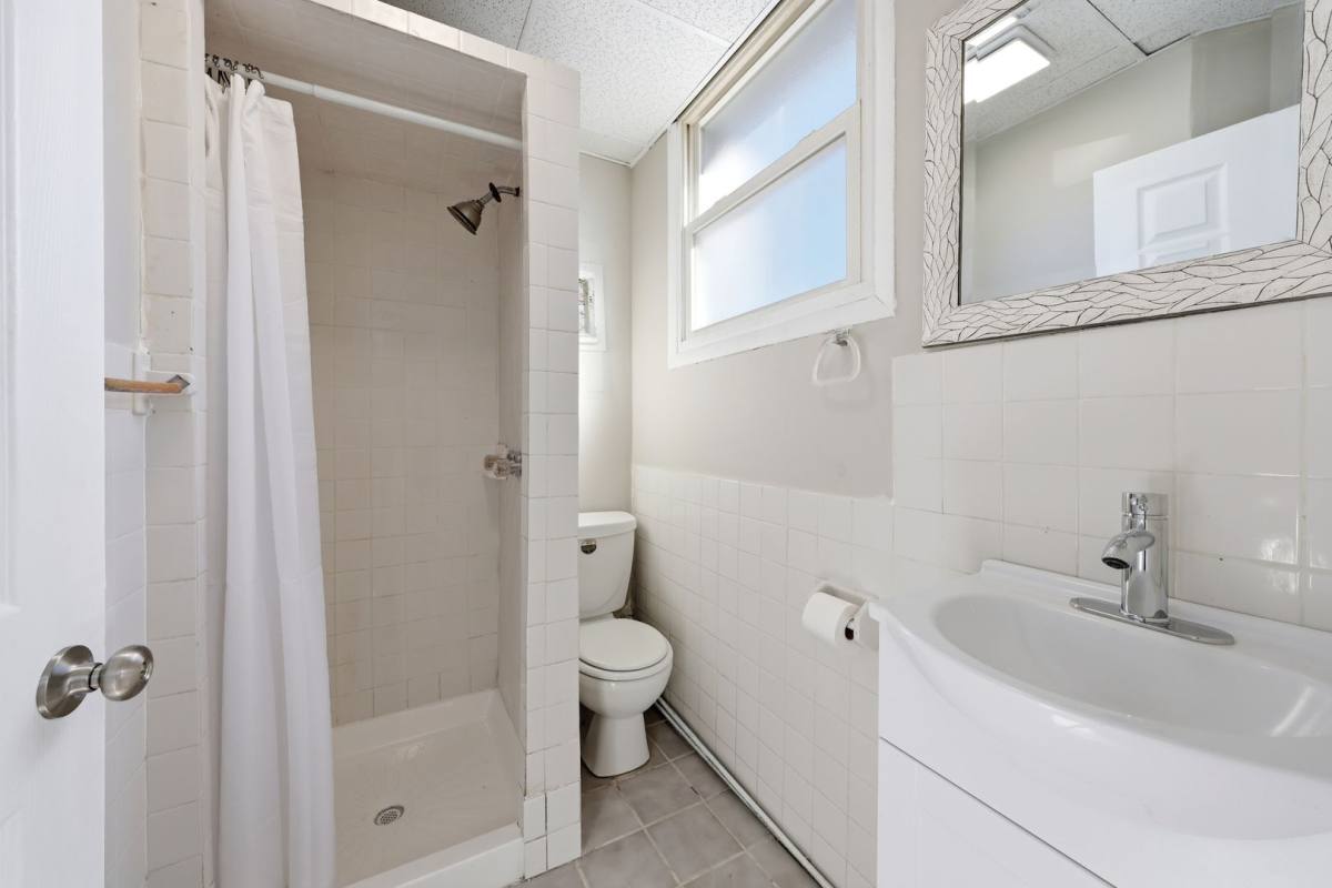 Apartment for rent at 805 W New York Ave, Somers Point, NJ 08244