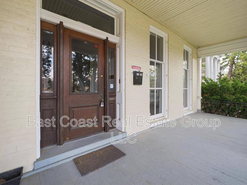 Apartment for rent at 323 N Potomac St #2, Hagerstown, MD 21740