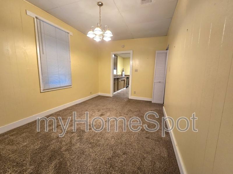 House for rent at 511 E La Rua St, Pensacola, FL 32501