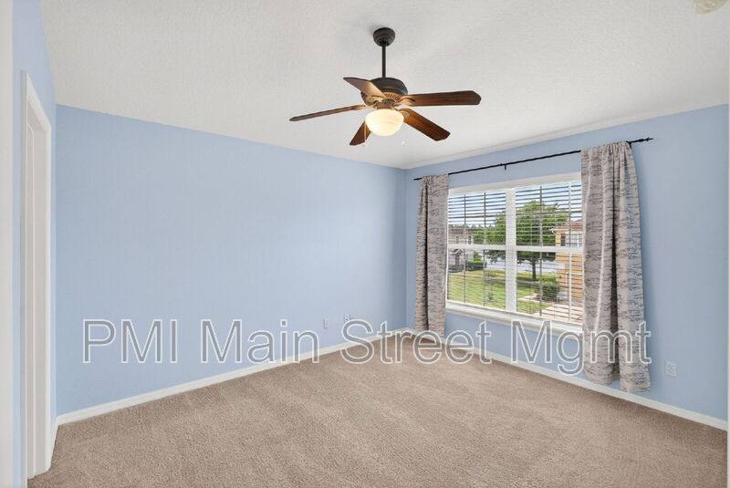 Townhouse for rent at 10935 Derringer Dr, Orlando, FL 32829