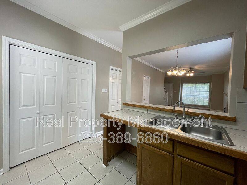 Condo for rent at 910 W Macci St #18D, Gonzales, LA 70737