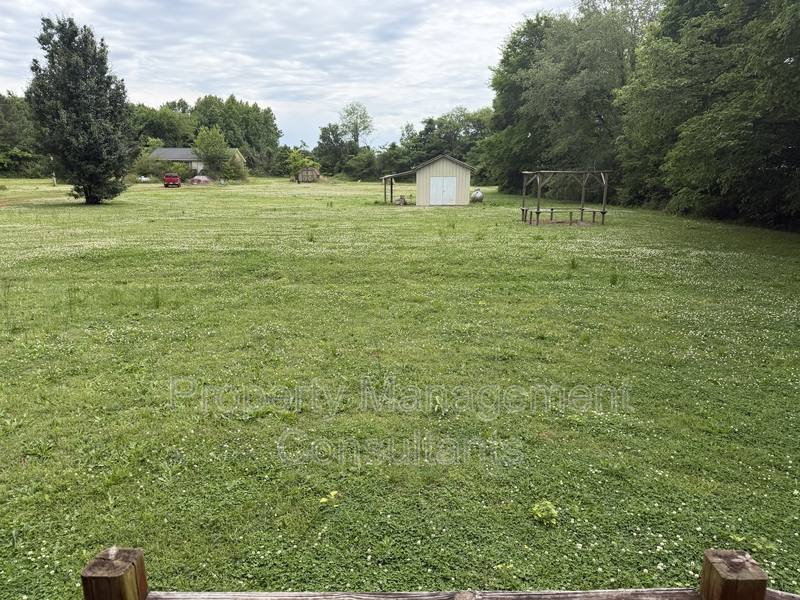 House for rent at 425 Bainbridge Loop, Muscle Shoals, AL 35661