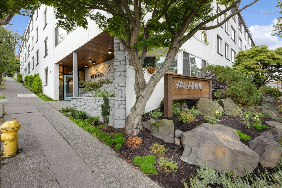 Apartment for rent at 800 Queen Anne Ave N, Seattle, WA 98109