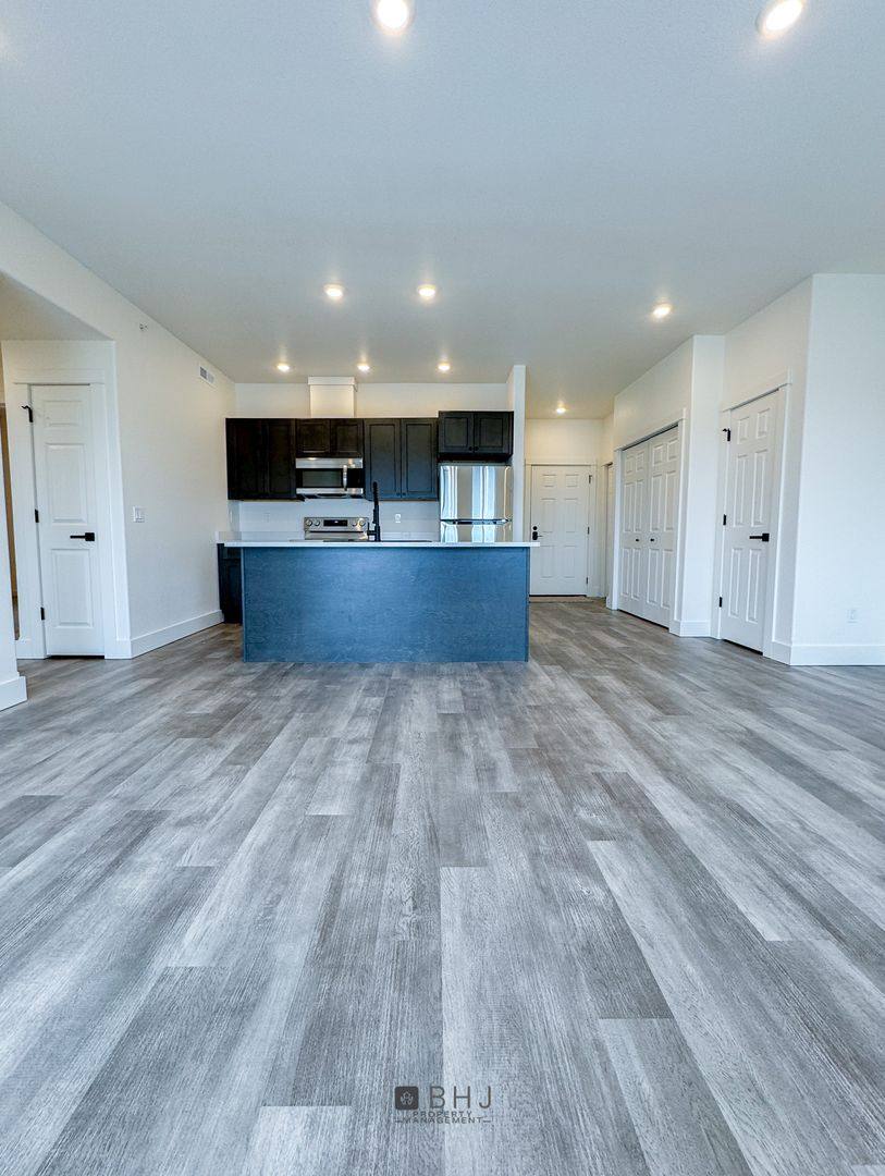 Apartment for rent at 991 Covey Run Rd, Sheridan, WY 82801