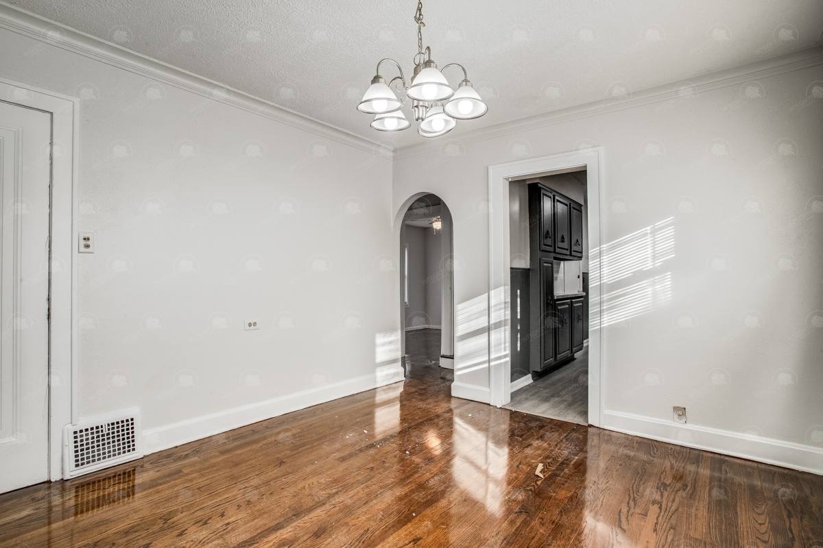 House for rent at 4309 College Ave, Kansas City, MO 64130