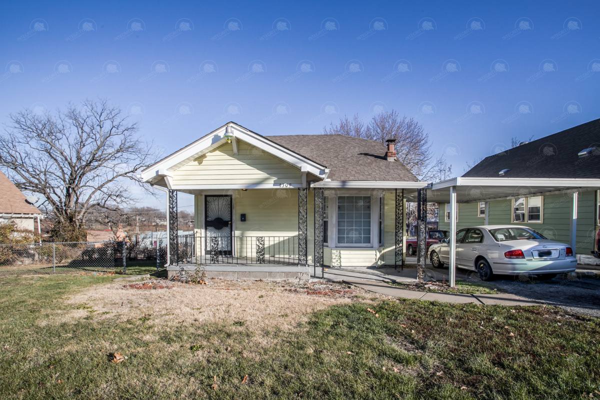 House for rent at 4309 College Ave, Kansas City, MO 64130