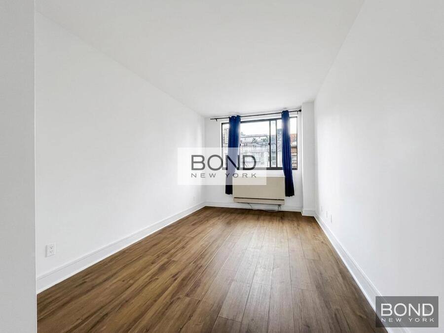 Apartment for rent at 323 W 96th St, New York, NY 10025