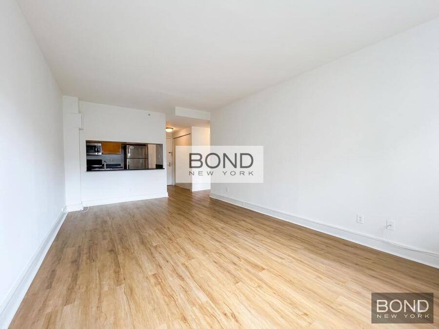 Apartment for rent at 323 W 96th St, New York, NY 10025