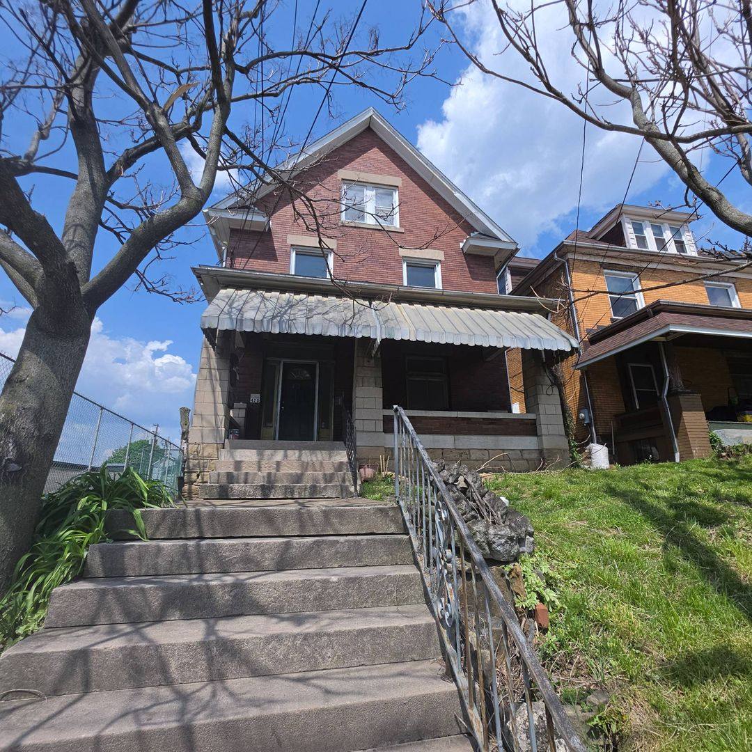 Apartment for rent at 420 E Jefferson St, Butler, PA 16001