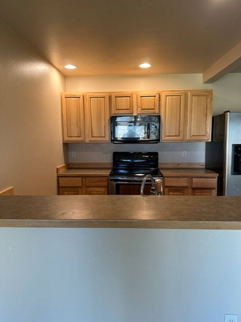 Apartment for rent at 923 Saxon Way, Bozeman, MT 59718