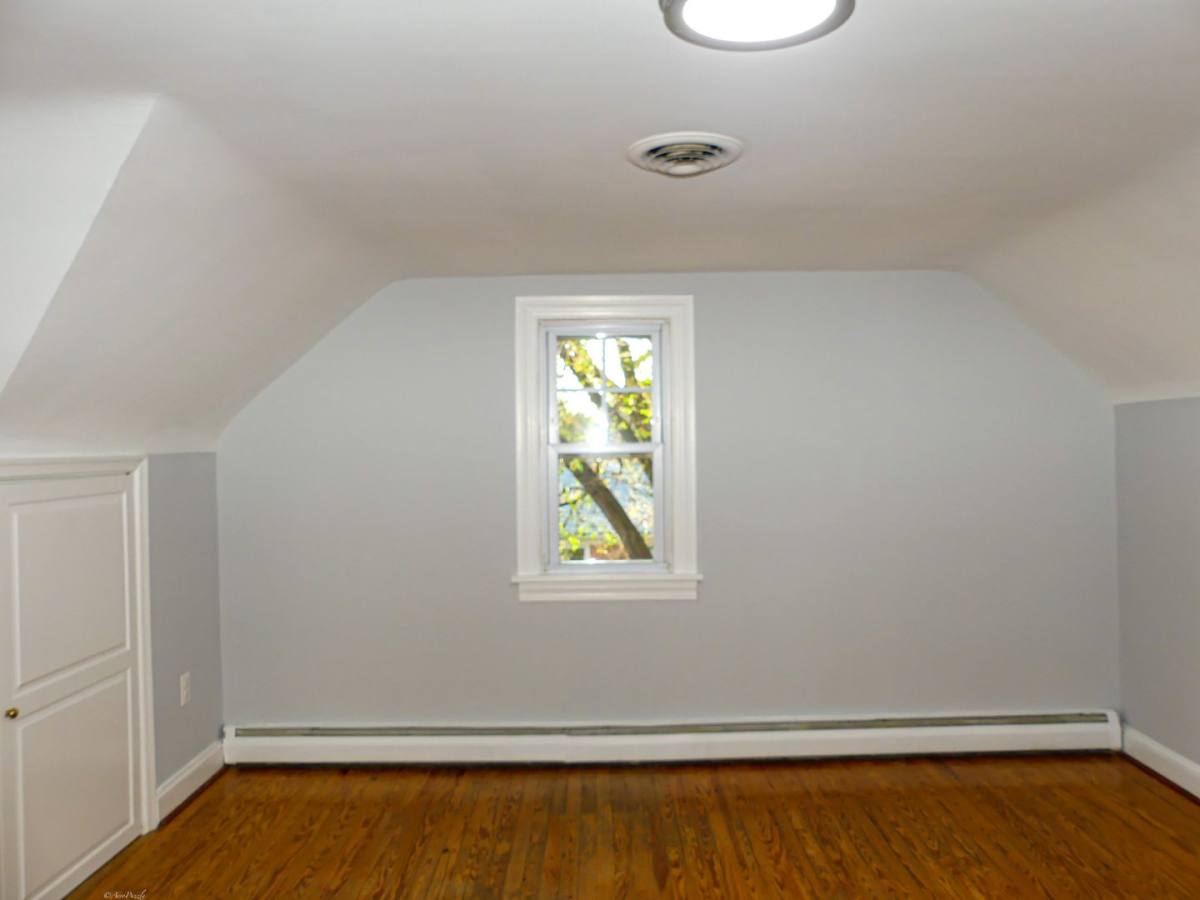 House for rent at 903 Crestview Dr, Herndon, VA 20170