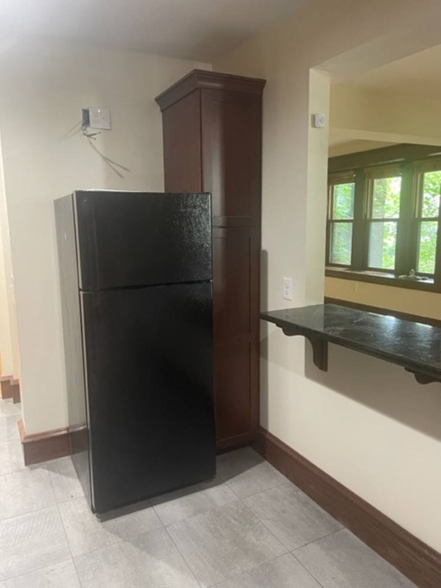 Apartment for rent at 185 Pine St, Holyoke, MA 01040