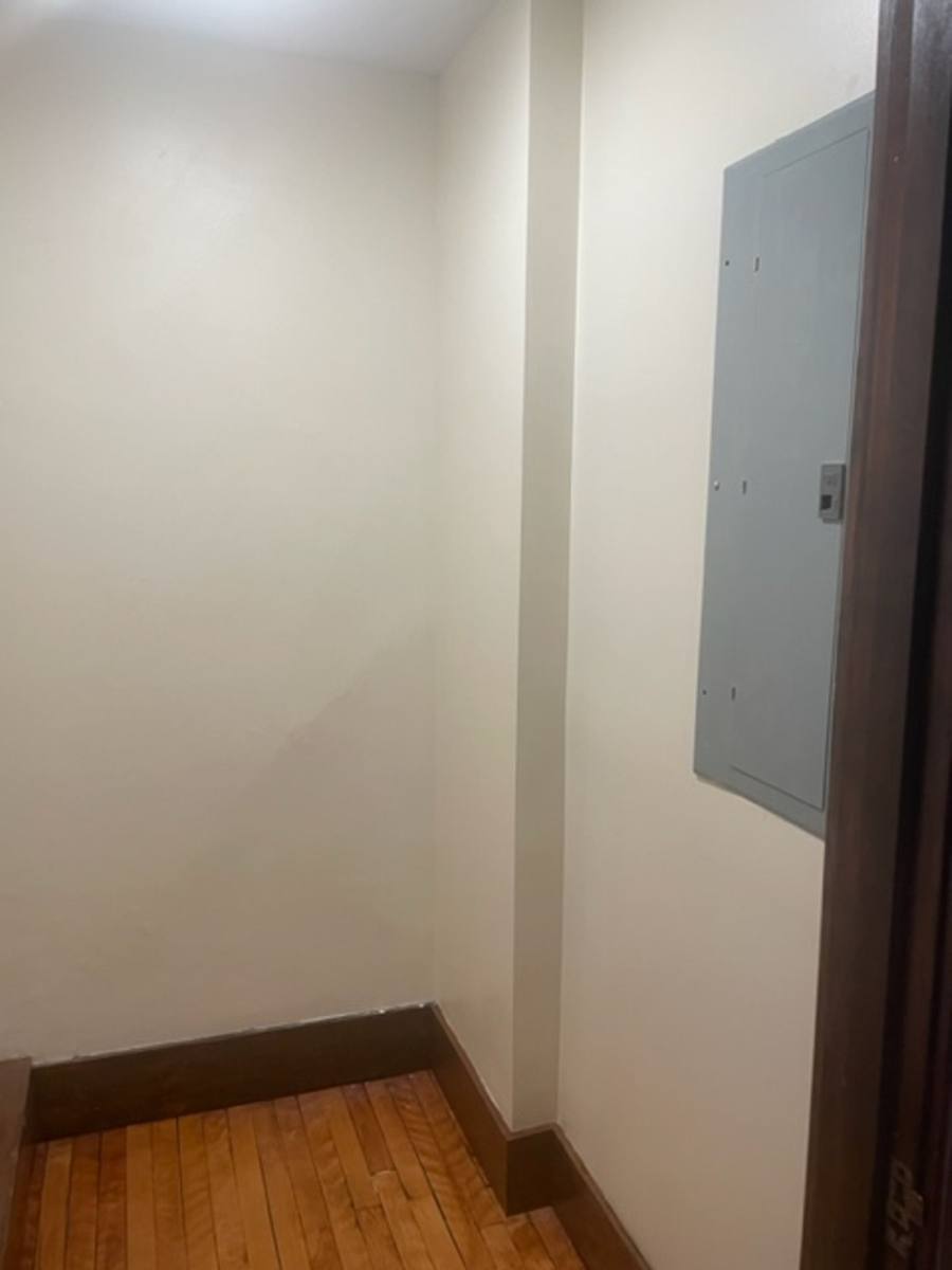 Apartment for rent at 185 Pine St, Holyoke, MA 01040