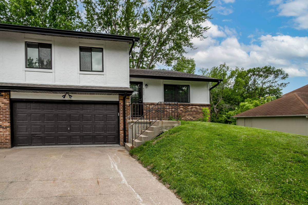Apartment for rent at 4300-4302 Mount Carmel Lane, Columbia, MO 65203