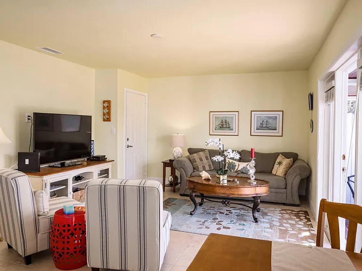 Condo for rent at 5191 Salmon Dr SE, Saint Petersburg, FL 33705