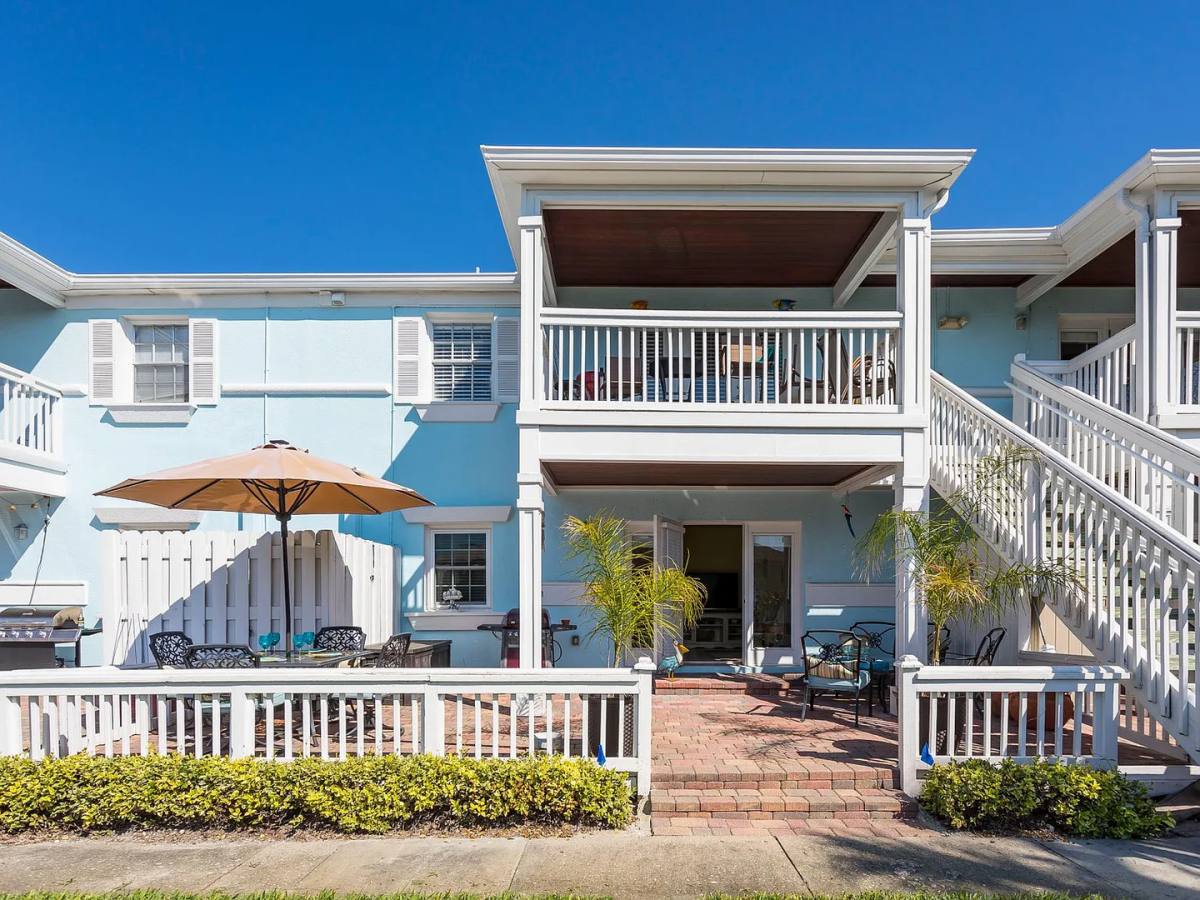 Condo for rent at 5191 Salmon Dr SE, Saint Petersburg, FL 33705