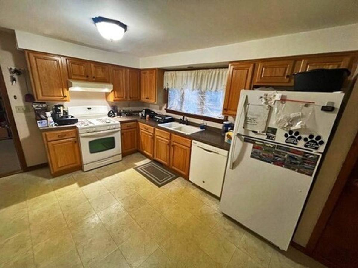 House for rent at 73 Elm St, Hatfield, MA 01038