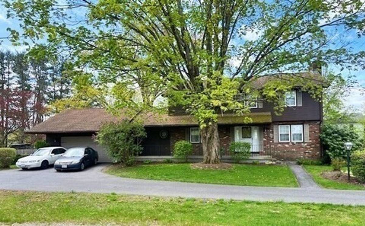 House for rent at 73 Elm St, Hatfield, MA 01038