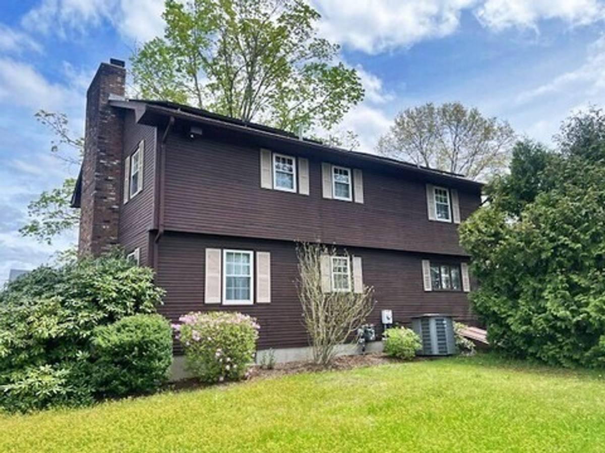 House for rent at 73 Elm St, Hatfield, MA 01038