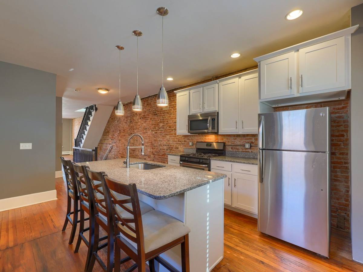 Apartment for rent at 1120 Green St, Harrisburg, PA 17102