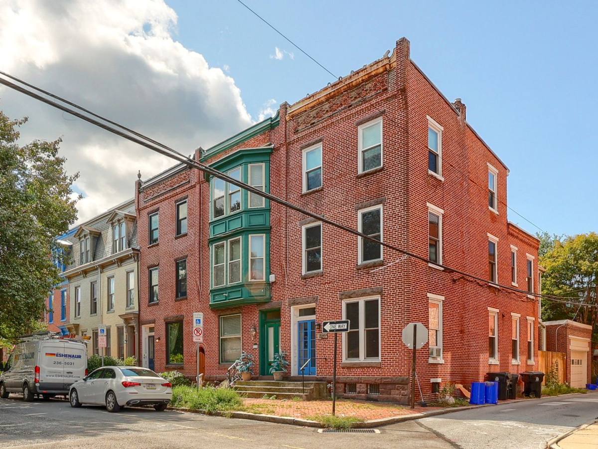 Apartment for rent at 1120 Green St, Harrisburg, PA 17102
