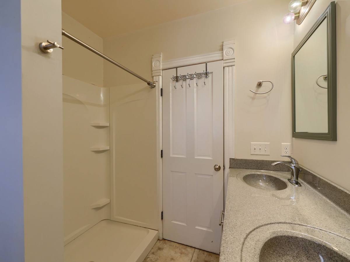 Apartment for rent at 1120 Green St, Harrisburg, PA 17102