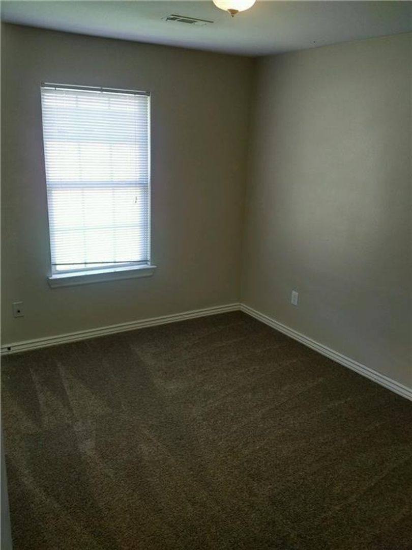 Apartment for rent at 249 - 251 Graystone, Centerton, AR 72719