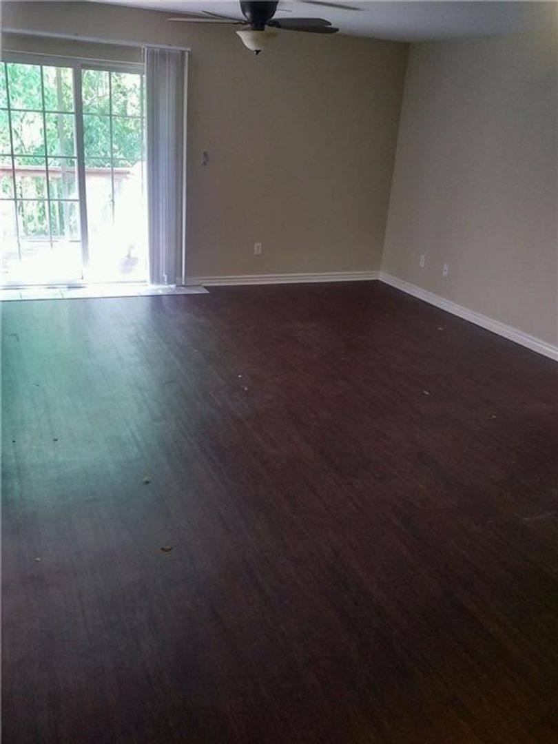 Apartment for rent at 249 - 251 Graystone, Centerton, AR 72719