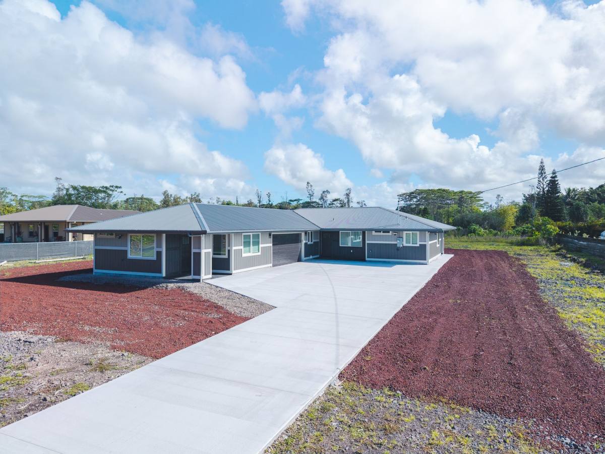 Townhouse for rent at 15-1510 14th Ave, Keaau, HI 96749