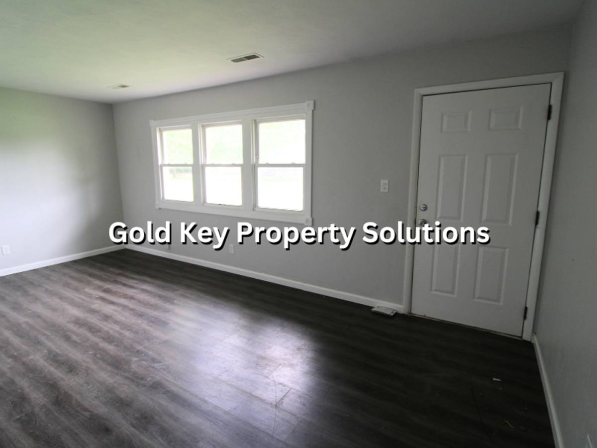 Apartment for rent at 3476-3480 W 250 N, Anderson, IN 46011