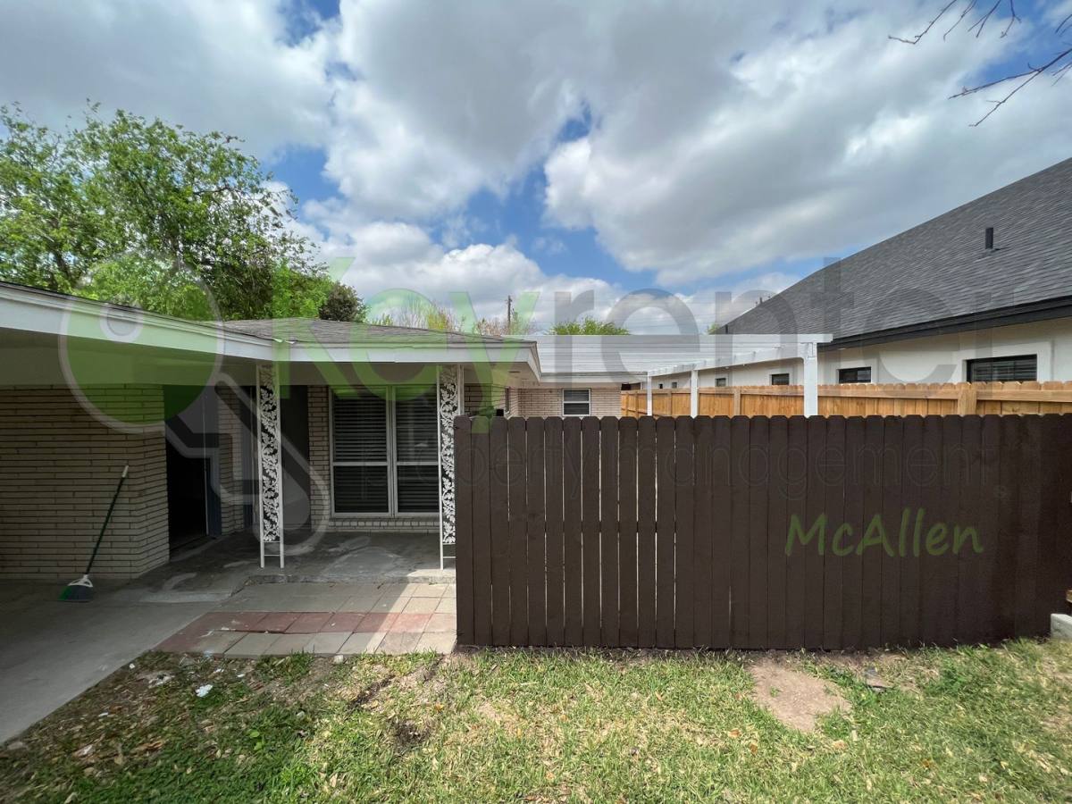 House for rent at 415 N 17th St, McAllen, TX 78501