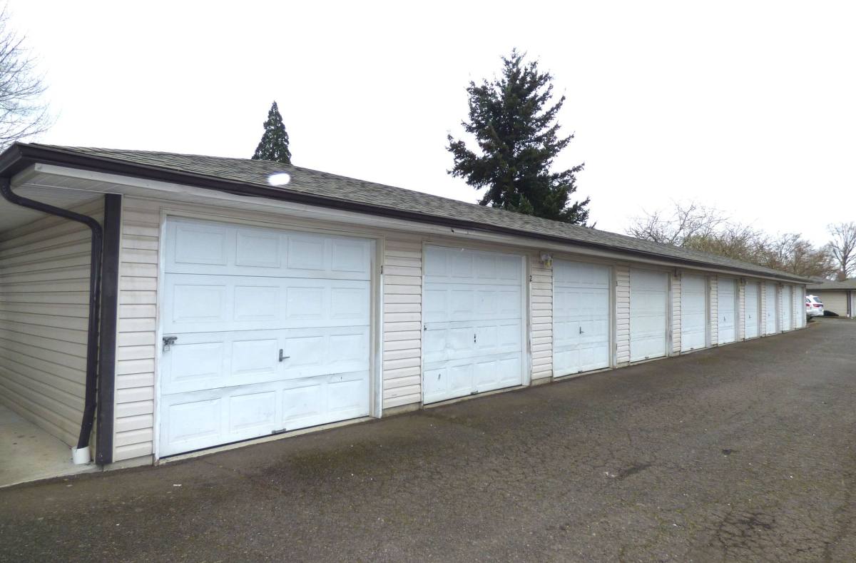 Apartment for rent at 3114 Evergreen Ave NE, Salem, OR 97301