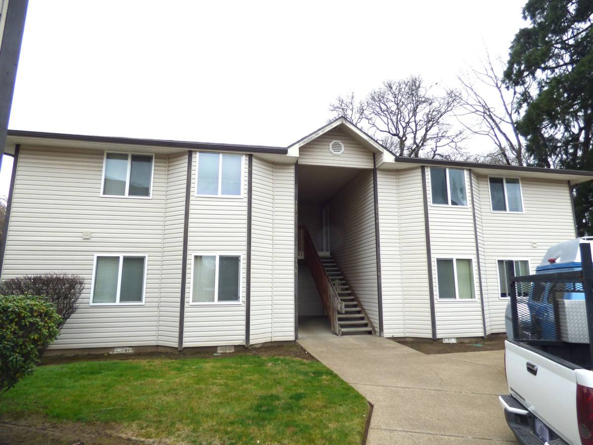 Apartment for rent at 3114 Evergreen Ave NE, Salem, OR 97301