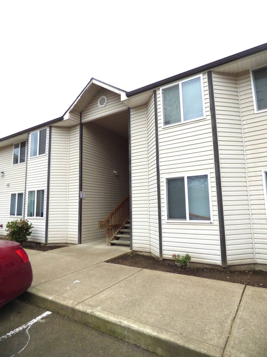 Apartment for rent at 3114 Evergreen Ave NE, Salem, OR 97301