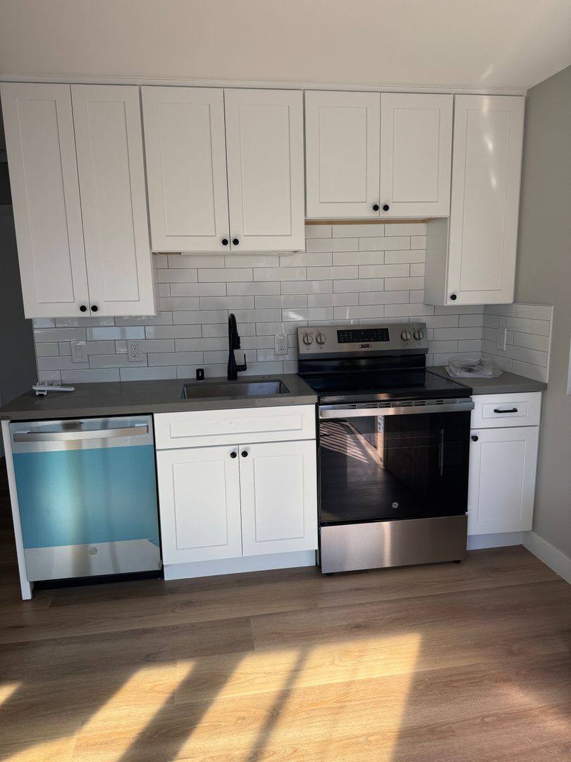 Townhouse for rent at 29324 Dixon St, Hayward, CA 94544