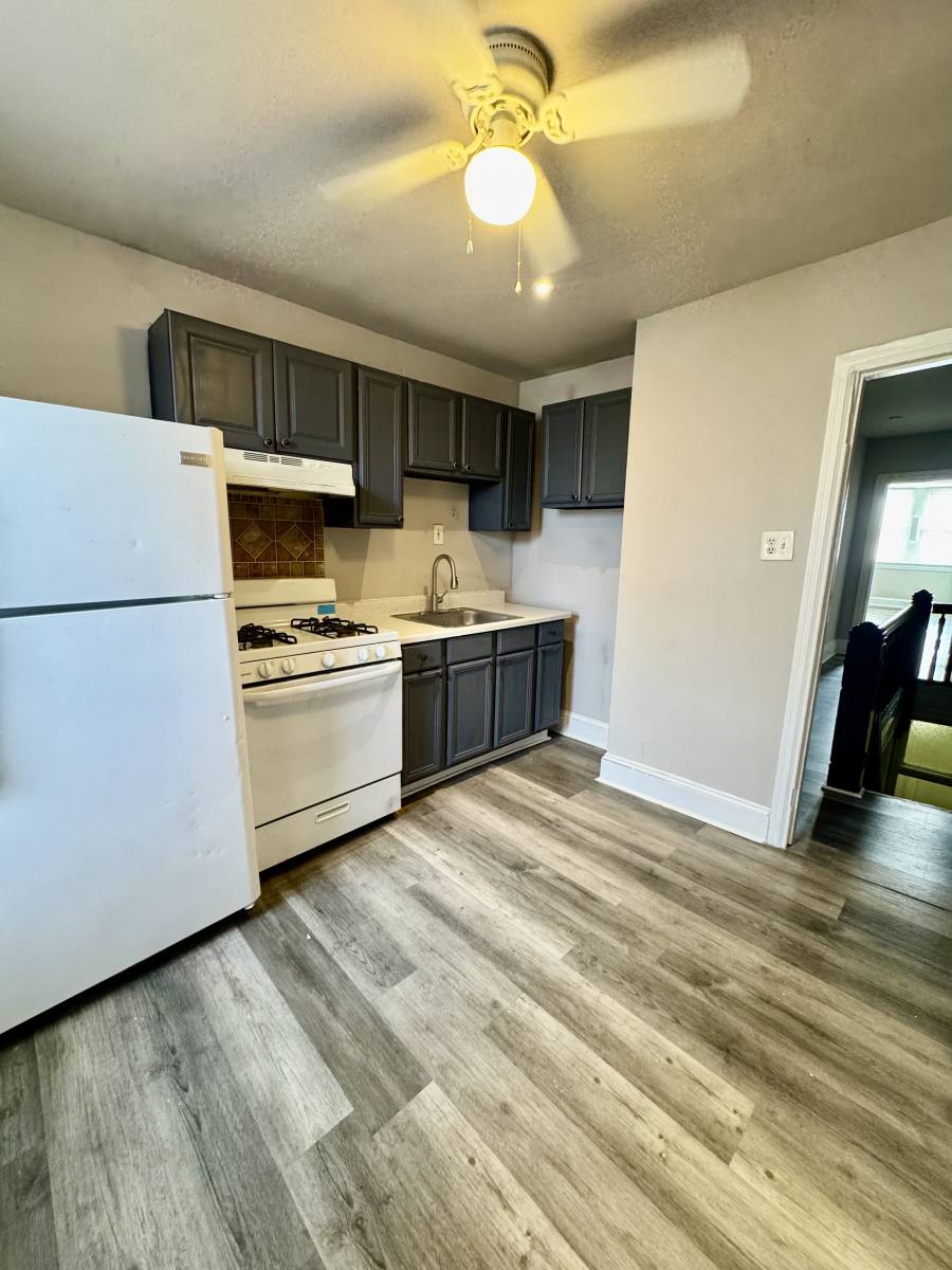 Apartment for rent at 325 W Earlham Terrace #3, Philadelphia, PA 19144