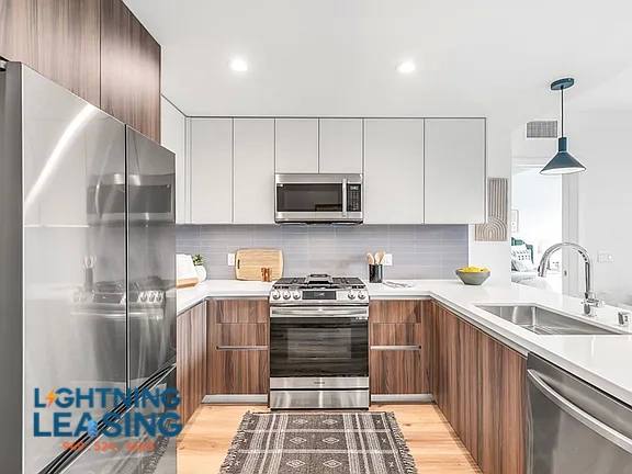 Apartment for rent at 5801 Camerford Ave #2, Los Angeles, CA 90038