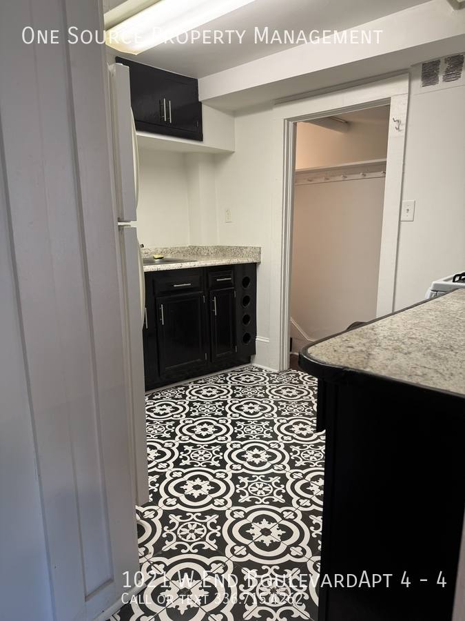 Apartment for rent at 1021 W End Boulevardapt 4 #4, Winston Salem, NC 27101