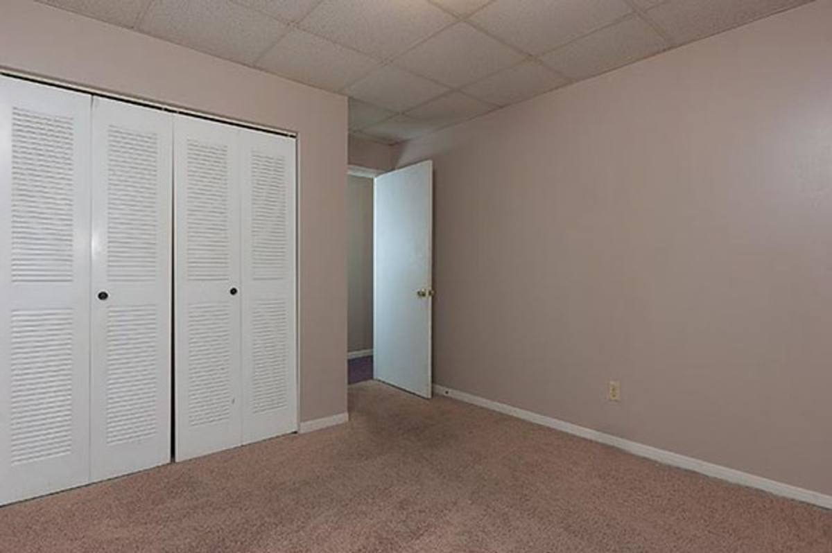 Townhouse for rent at 301 N Court St, Florence, AL 35630