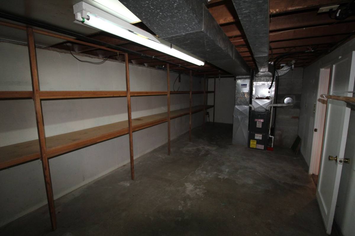 House for rent at 6112 N Driscoll Blvd, Spokane, WA 99205