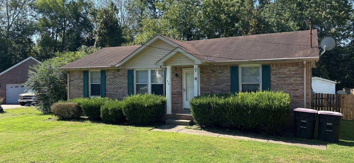 House for rent at 512 Mallory Dr, Clarksville, TN 37042